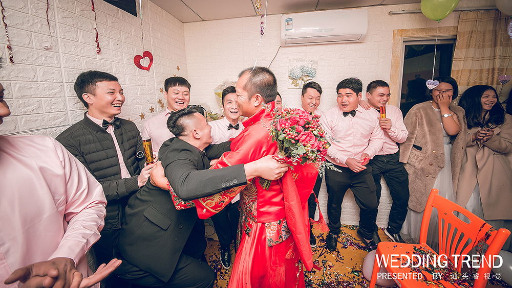 男男結婚這事,終於發生在澄海,在眾人的祝福下完成.