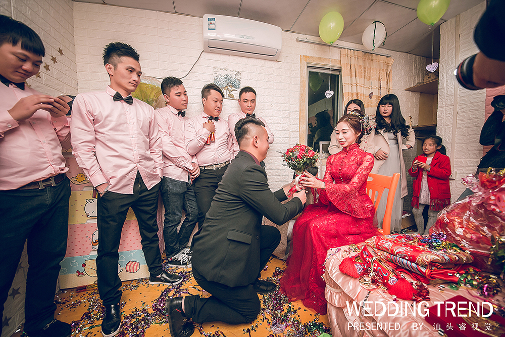 男男結婚這事,終於發生在澄海,在眾人的祝福下完成.